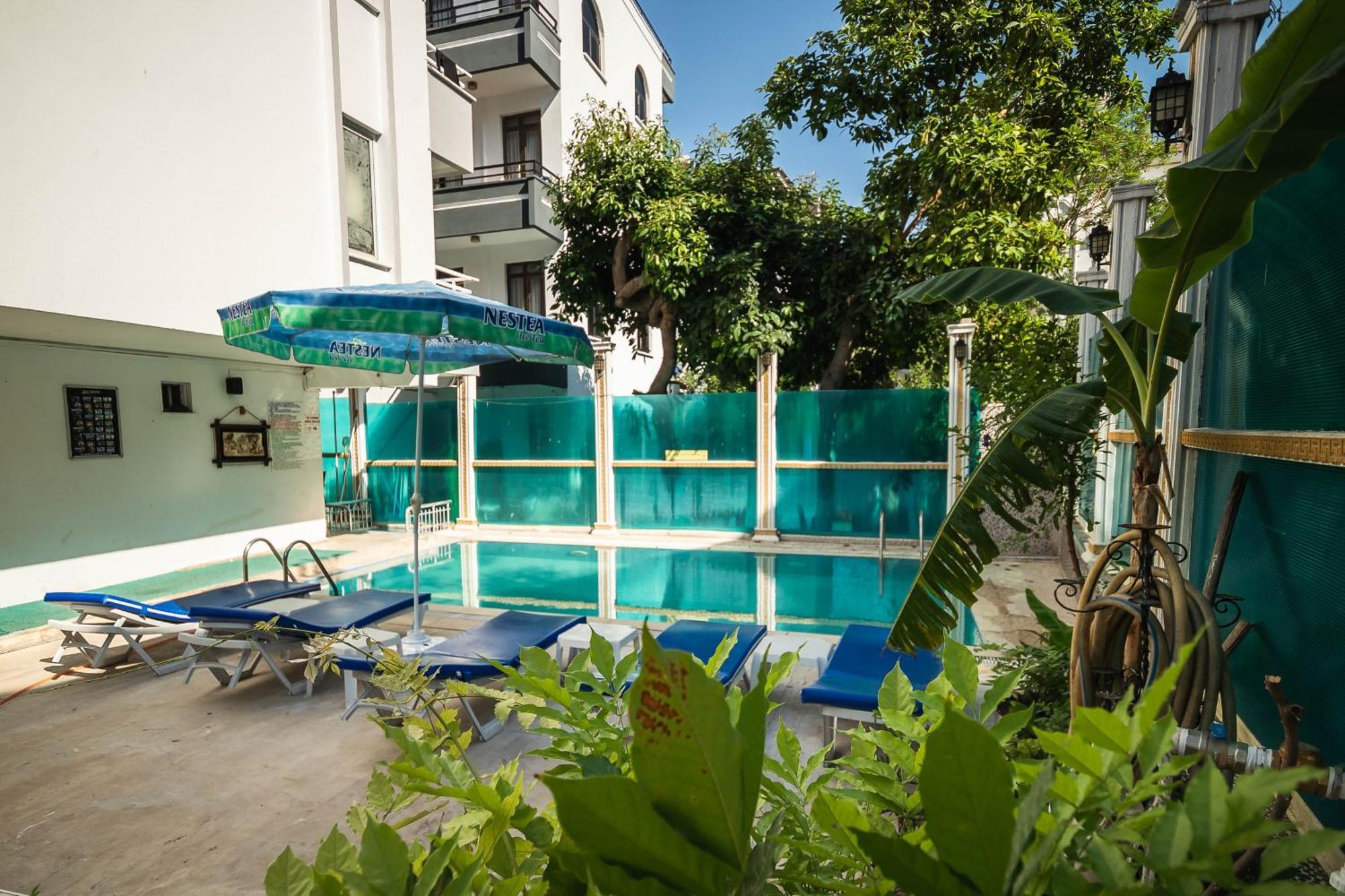 Behram Hotel อันตัลยา ภายนอก รูปภาพ