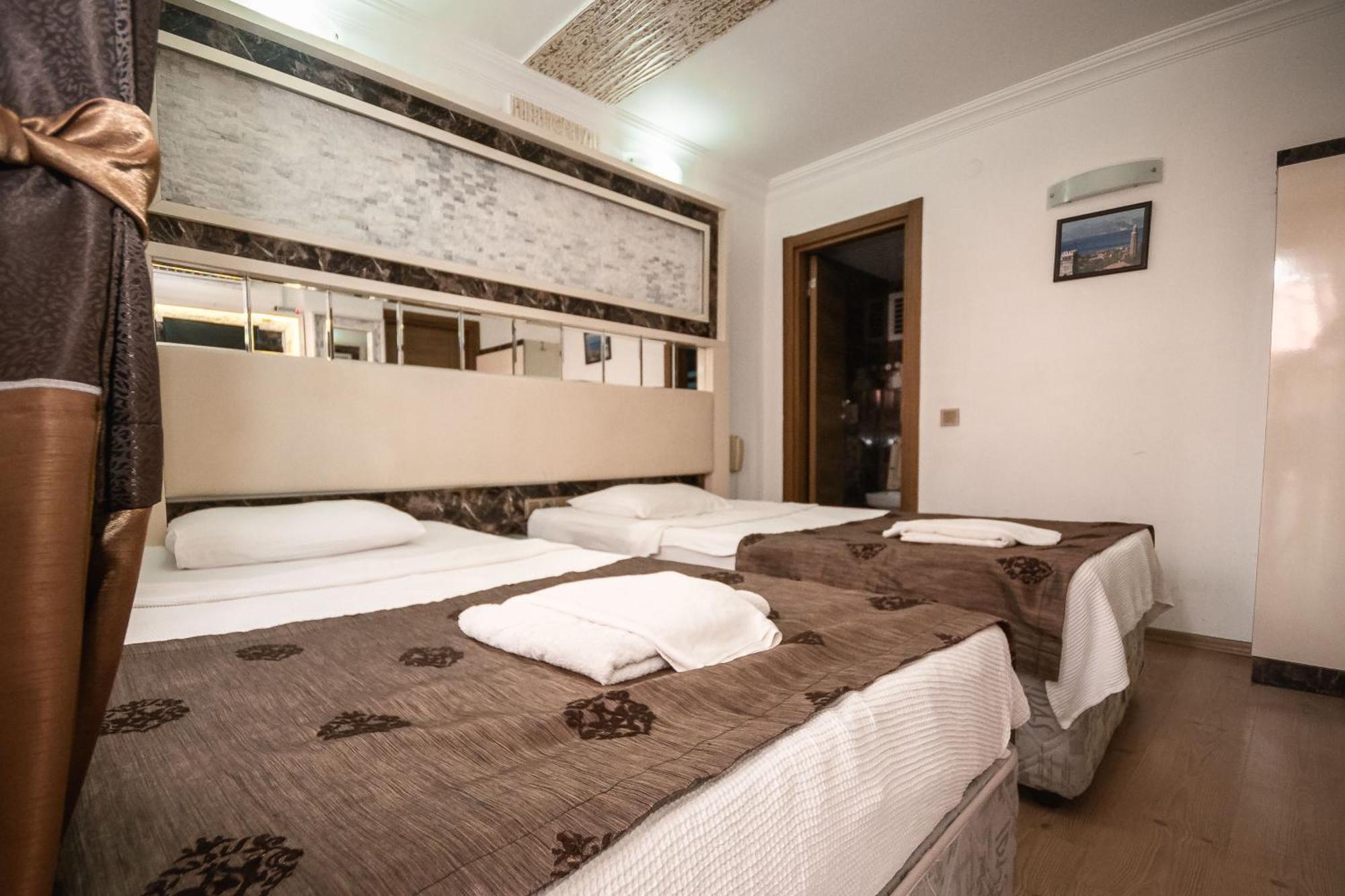 Behram Hotel อันตัลยา ภายนอก รูปภาพ