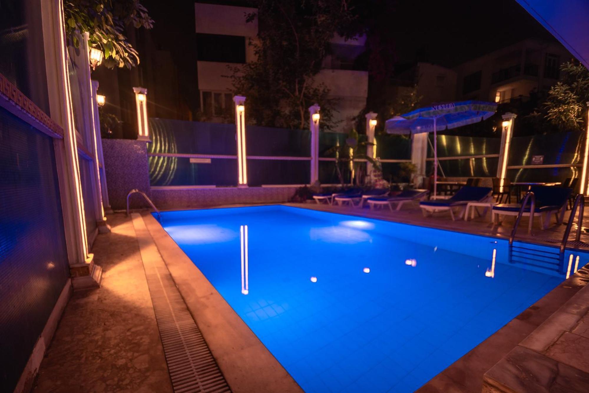 Behram Hotel อันตัลยา ภายนอก รูปภาพ